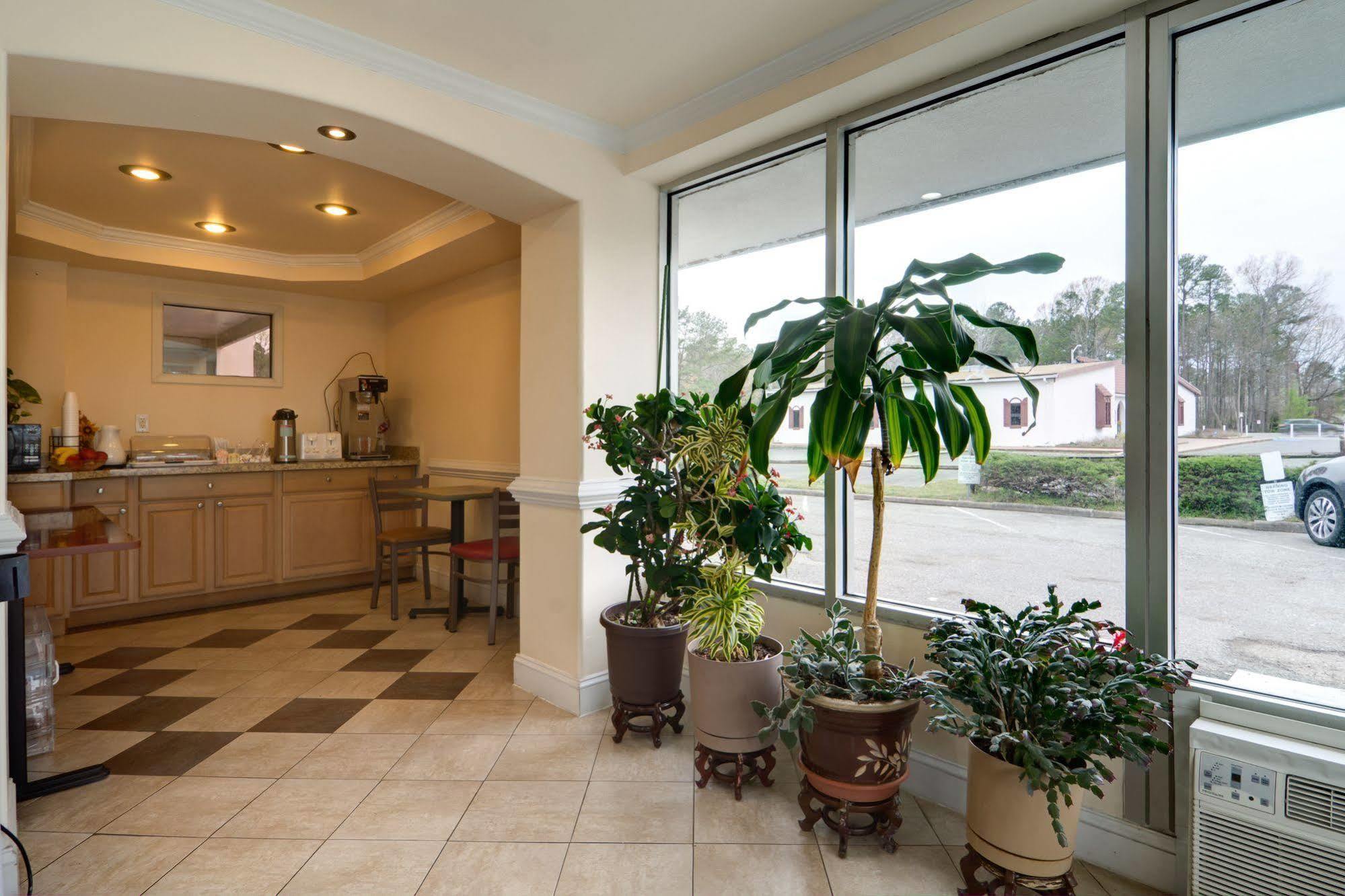 Key West Inn - Newport News Ngoại thất bức ảnh