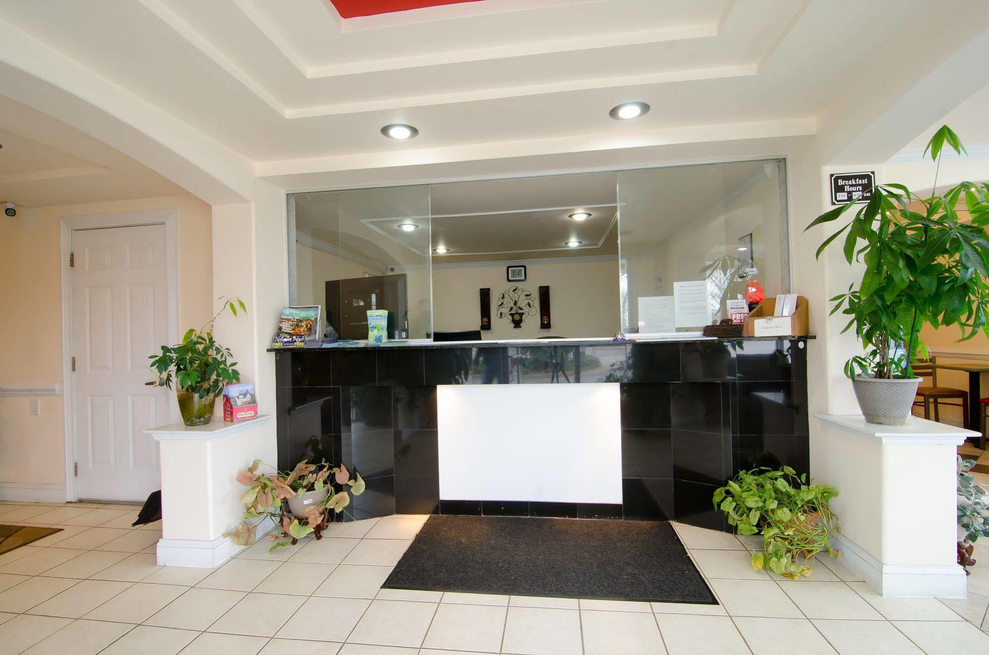 Key West Inn - Newport News Ngoại thất bức ảnh